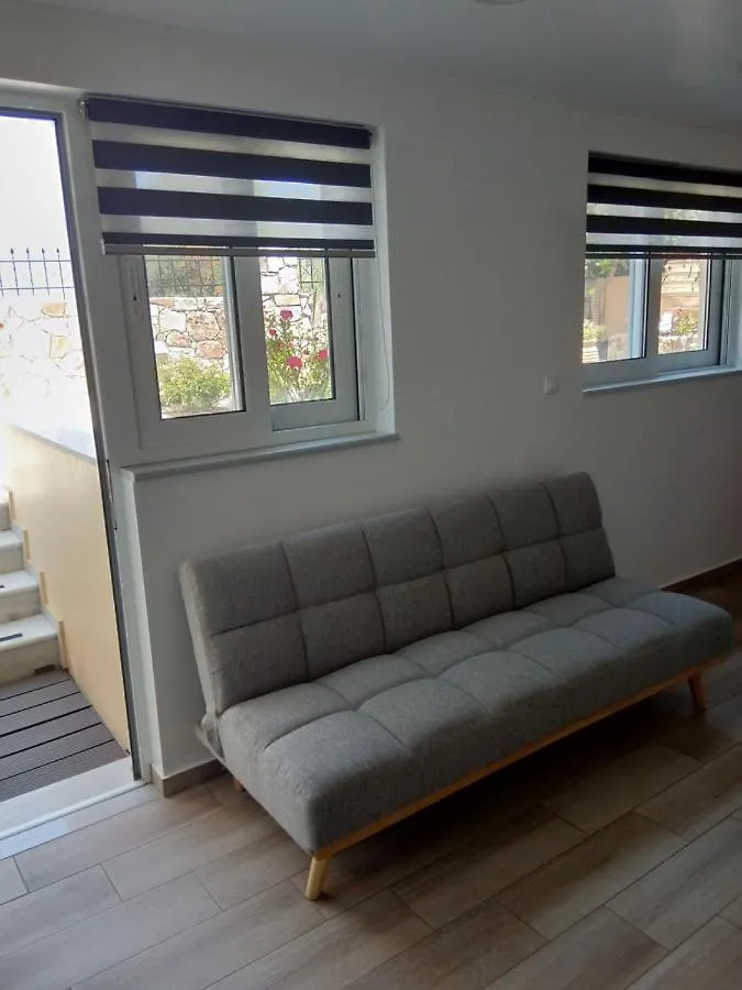 Antony Home Kounoupidhianá Apartament