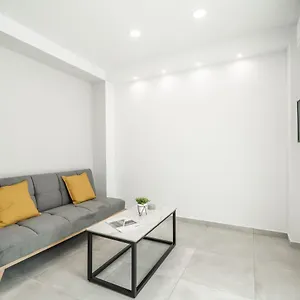 Σπίτι διακοπών Kiani Apts, Καλύβες